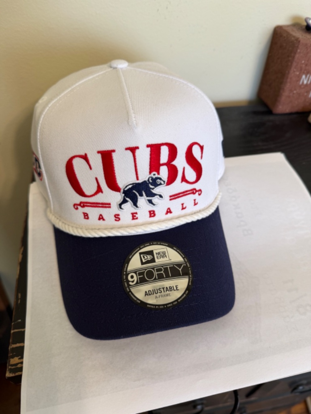 Chicago Cubs UIC Cap (New) - Picture 2 of 4